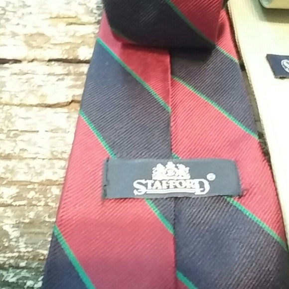 Lot of 4 Stafford ties - Picture 2 of 5